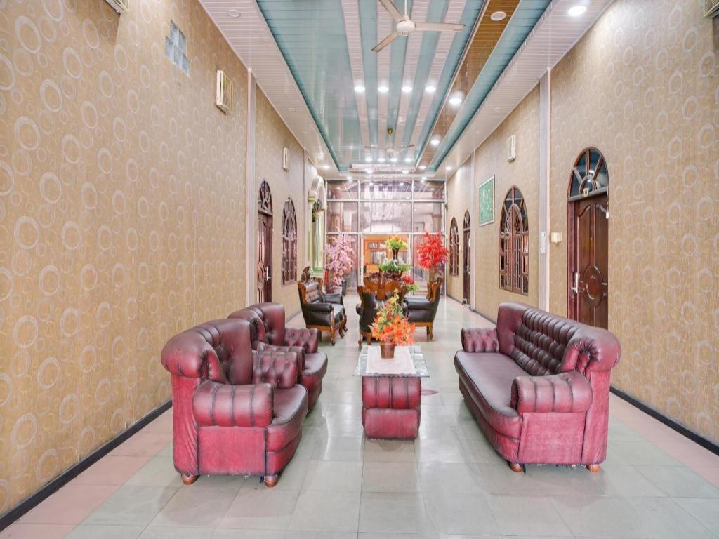 Oyo1140特莱斯雅谭俊巴莱酒店 Tanjungbalai 外观 照片