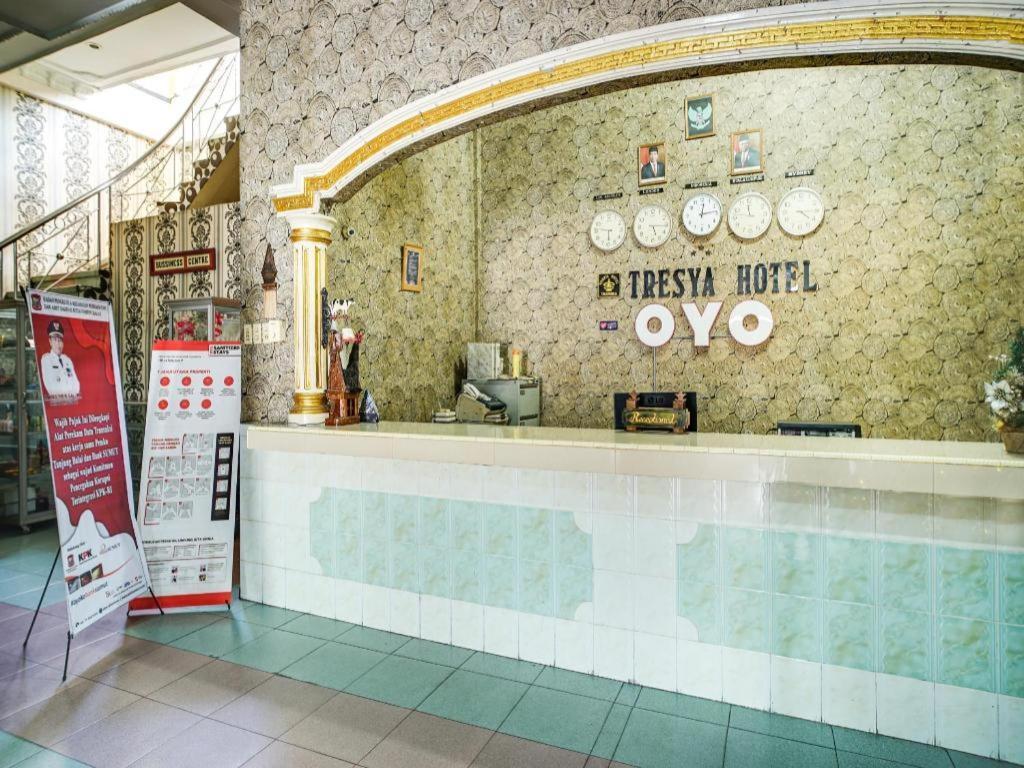 Oyo1140特莱斯雅谭俊巴莱酒店 Tanjungbalai 外观 照片